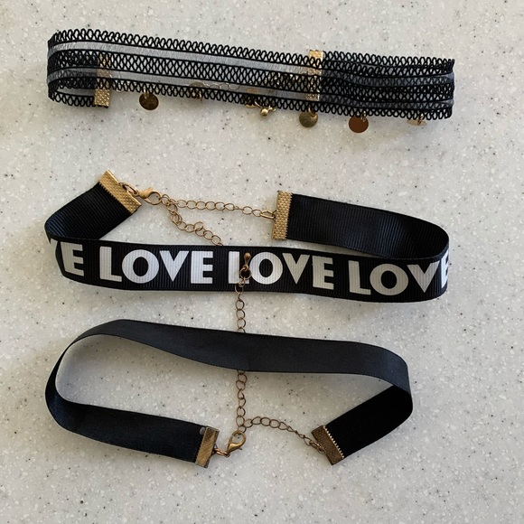 Cute Chocker Set - Picture 2 of 2